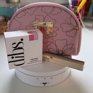 NIB DIBS Beauty Bundle No Pressure Lip & Baked‎ Blush + Free Nicole Miller Bag